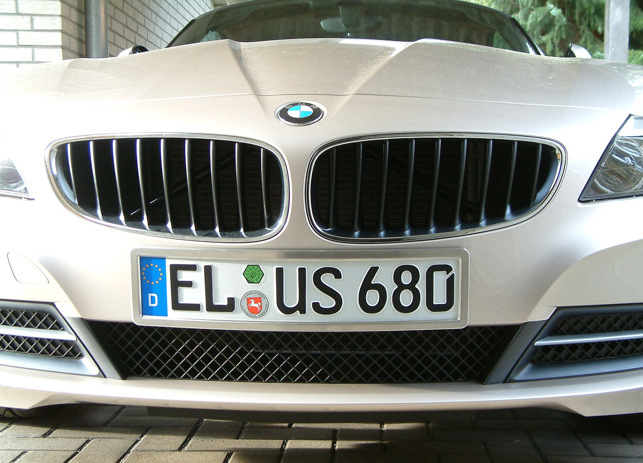 1x BMW M kennzeichenhalter Nummernschildhalter Kennzeichenrahmen EDELSTAHL