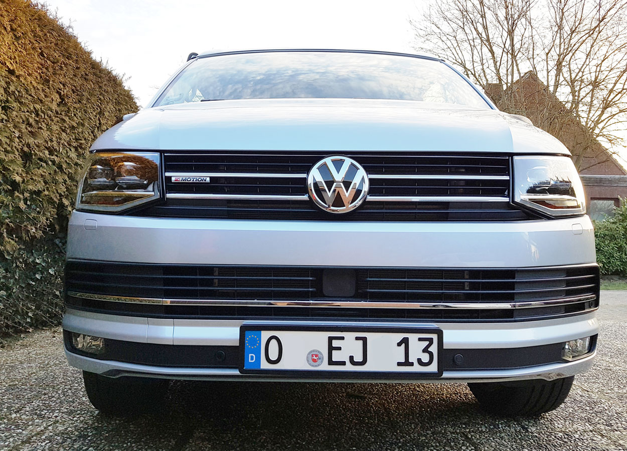 Für VW T-Cross 2018-2025 SUV 2x Kennzeichenhalter Edelstahl