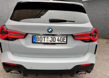 CarSign Kennzeichenhalter für BMW X3 30e von Elektro j.Organista 